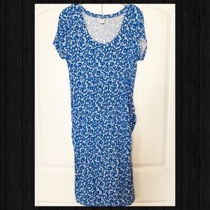 Old Navy > Floral Maternity Dress
